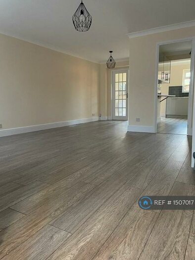 3 Bedroom Terraced House To Rent In Candytuft Road, Chelmsford, CM1