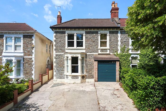 4 Bedroom Semi Detached House For Sale In Tyne Road, Bristol, BS7