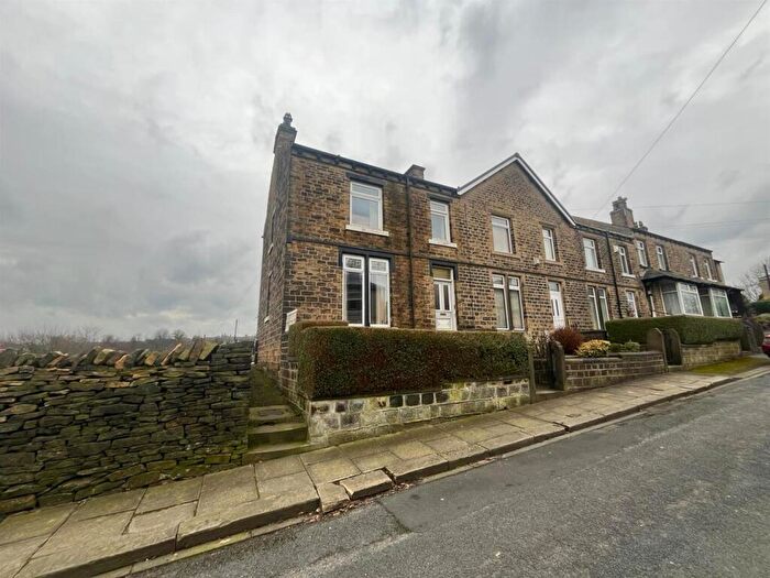 3 Bedroom House For Sale In Wren Street, Huddersfield, HD1