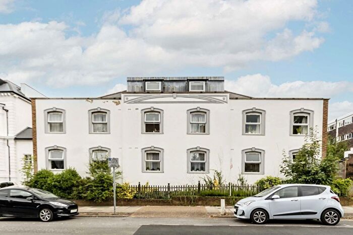 1 Bedroom Flat To Rent In Wagner Mews, Surbiton, KT6