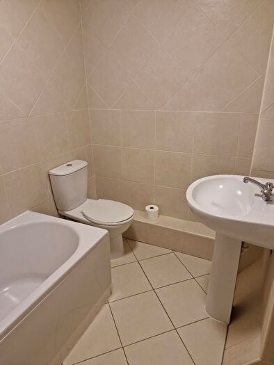 2 Bedroom Semi-Detached House To Rent In Campbell Close, Grantham, Grantham, NG31