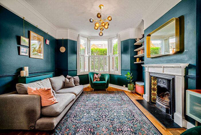 4 Bedroom Terraced House For Sale In Earlsfield Road, Earlsfield, London, SW18
