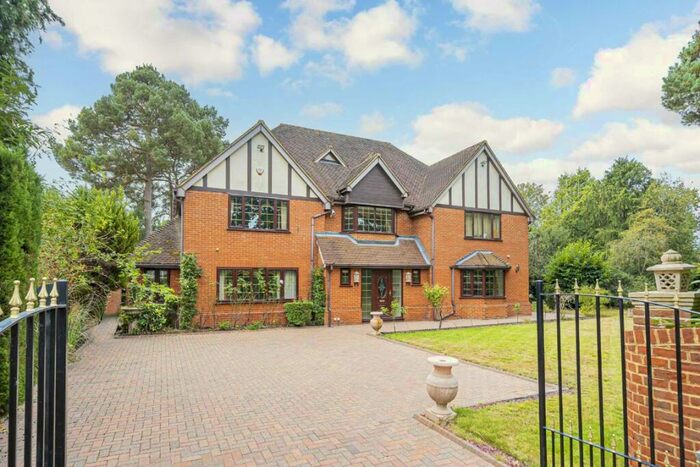 6 Bedroom Detached House To Rent In Beechwood Avenue, Weybridge, KT13