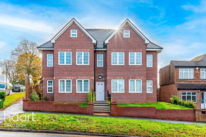 2 Bedroom Flat For Sale In Rectory Park, South Croydon, CR2