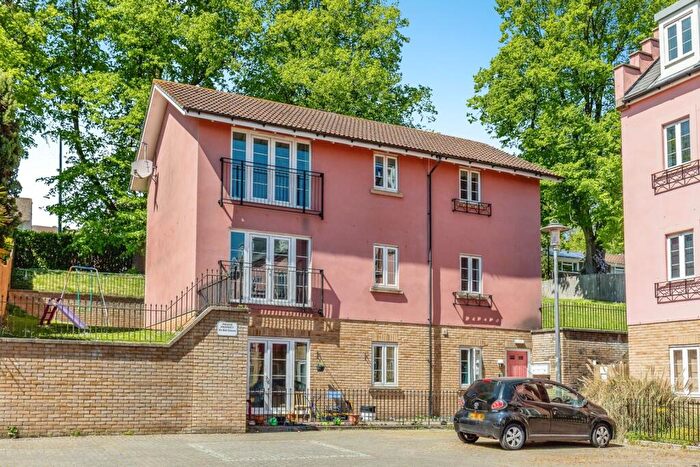 2 Bedroom Flat For Sale In Sally Hill, Portishead, Bristol, Somerset, BS20