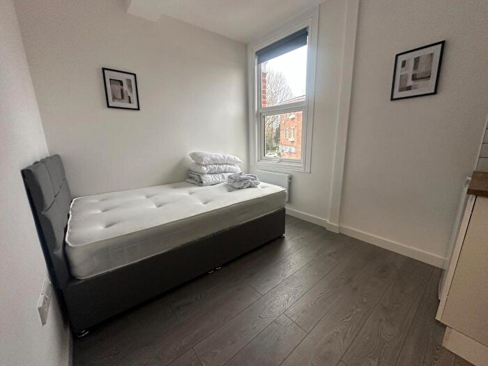 1 Bedroom Semi Detached House To Rent In Well Hall Parade, London, Greater London, SE9