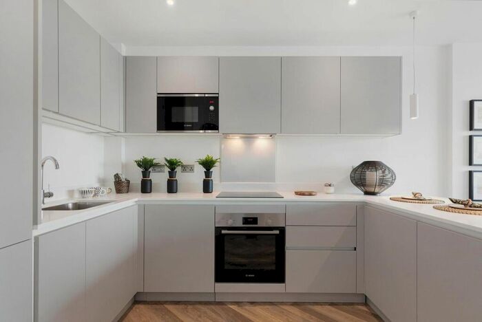 2 Bedroom Flat For Sale In Steel House Yard, Bombay Street, SE16