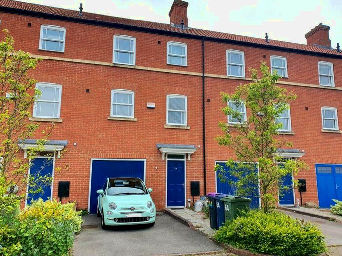 4 Bedroom House To Rent In Riverside, Boston, PE21
