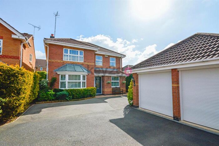 4 Bedroom Detached House For Sale In The Rusk, Barlborough, Chesterfield, S43