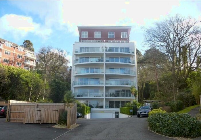 2 Bedroom Apartment To Rent In Glen Road, Lower Parkstone, Poole, BH14