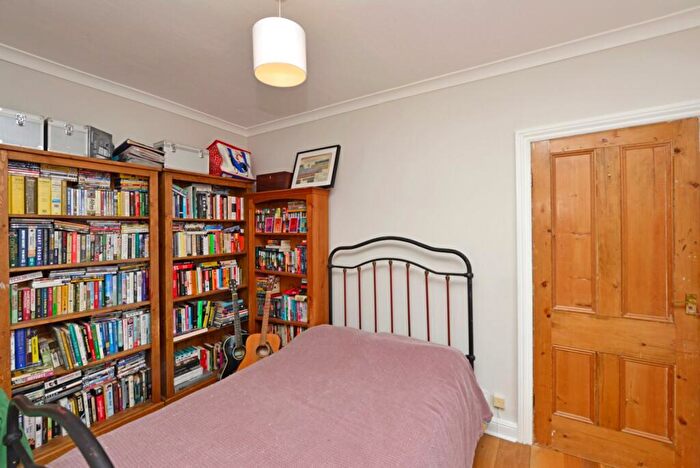 3 Bedroom Terraced House For Sale In Leeds Road, Thackley, Bradford, BD10