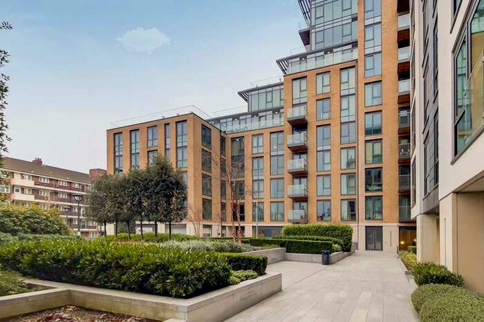 2 Bedroom Flat To Rent In Juniper Drive, Battersea, SW18