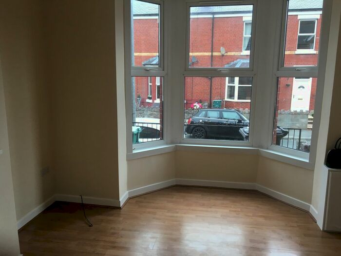 3 Bedroom Terraced House To Rent In Park Road, Colwyn Bay, LL29