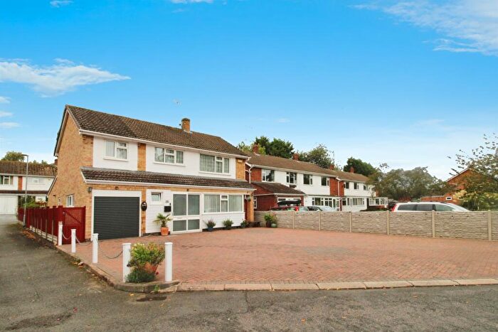 4 Bedroom Detached House For Sale In The Morwoods, Oadby, Leicester, LE2