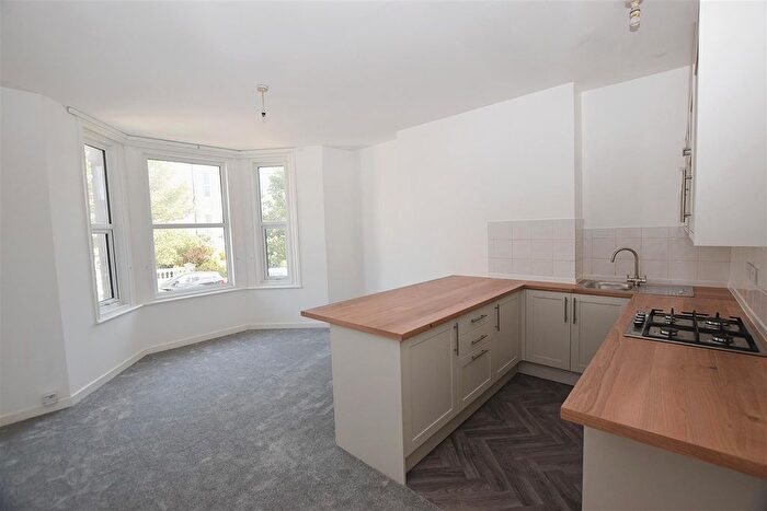 2 Bedroom Flat To Rent In Stockleigh Road, St Leonards On Sea, TN38