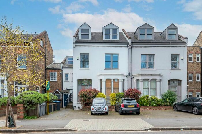 1 Bedroom Flat To Rent In Brondesbury Road, Queen's Park, London, NW6