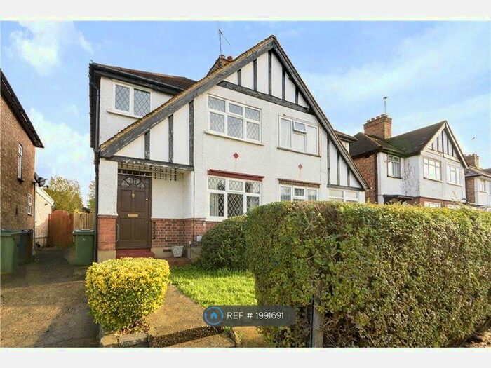3 Bedroom Semi-Detached House To Rent In Belsize Road, Harrow, HA3
