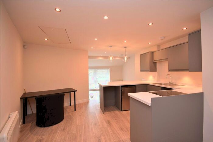 1 Bedroom Apartment To Rent In Town Street, Yeadon, Leeds, LS19