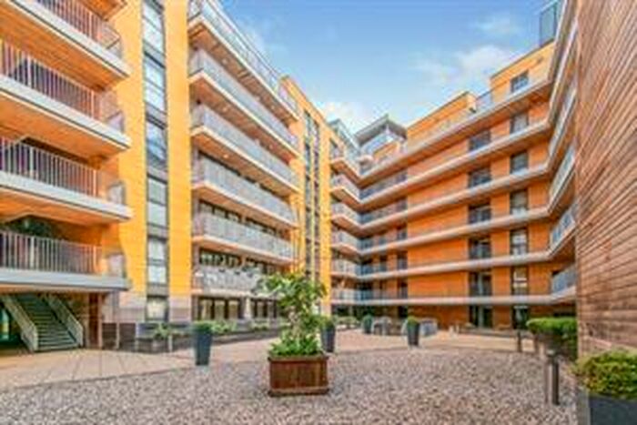 2 Bedroom Apartment To Rent In Allison Bank, Geoffrey Watling Way, NR1