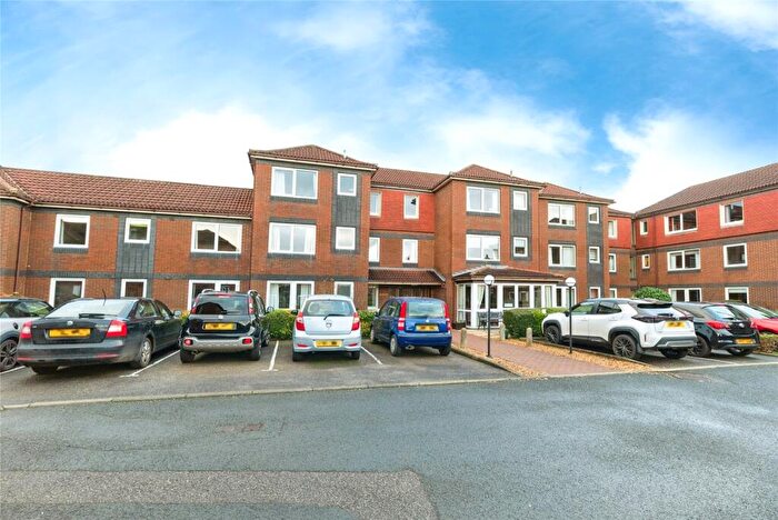 1 Bedroom Flat For Sale In Arden Court, Northallerton, North Yorkshire, DL6