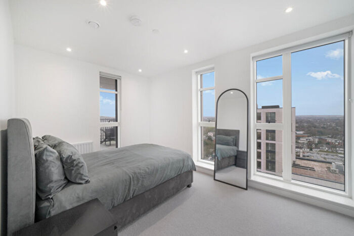1 Bedroom Flat For Sale In Masons Avenue, Harrow, Middlesex, HA3