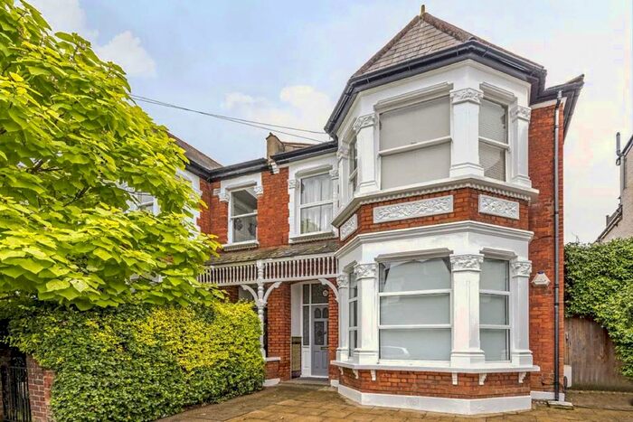 2 Bedroom Flat To Rent In Denton Road, Twickenham, TW1