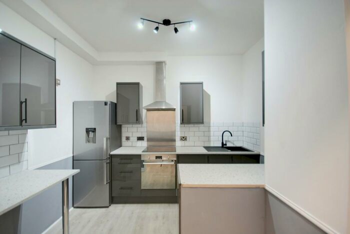 2 Bedroom Ground Flat To Rent In Cranbourne Road, Bournemouth, BH2