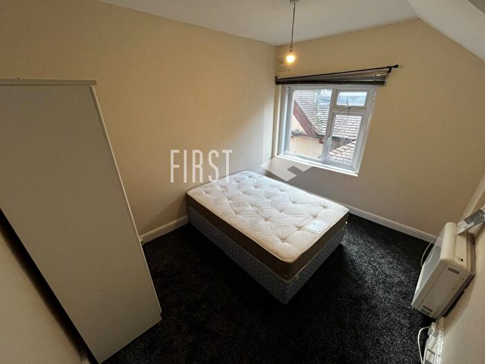 1 Bedroom Flat To Rent In Springfield Road, Clarendon Park, LE2