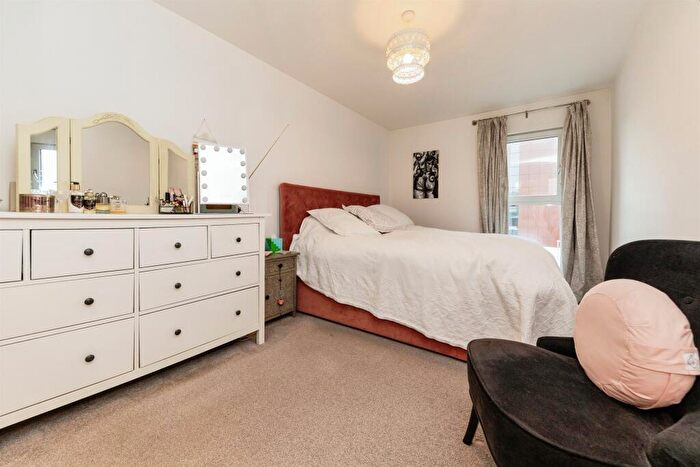 1 Bedroom Flat For Sale In Park Place, Stevenage, SG1