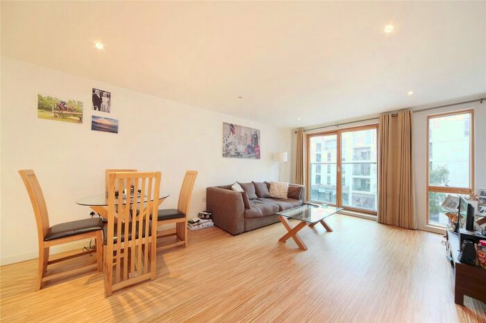 1 Bedroom Flat To Rent In Wingate Square, Clapham, London, SW4
