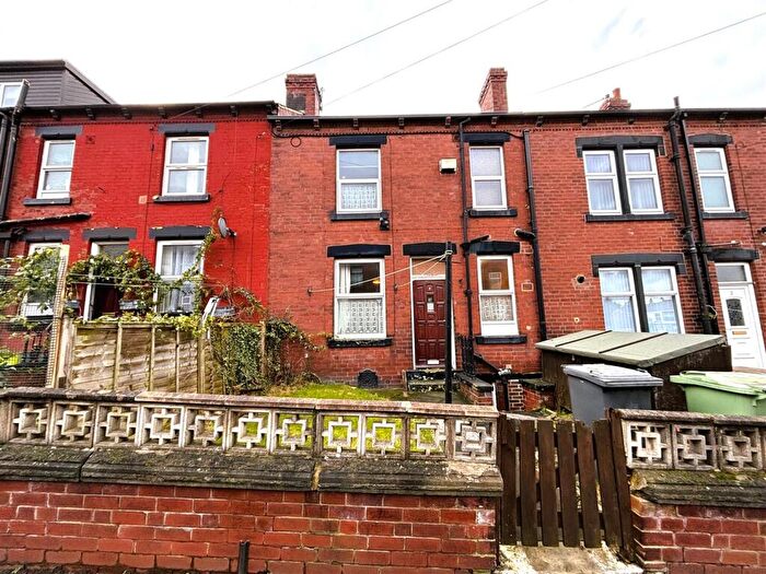 1 Bedroom Terraced House For Sale In Swallow Avenue, Wortley, Leeds, LS12