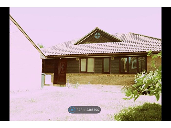 3 Bedroom Bungalow To Rent In Heron Way, Essex, CM3