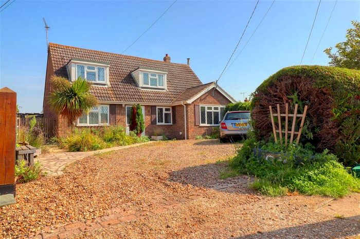 5 Bedroom Detached House For Sale In Rectory Road, Wrabness, Manningtree, CO11