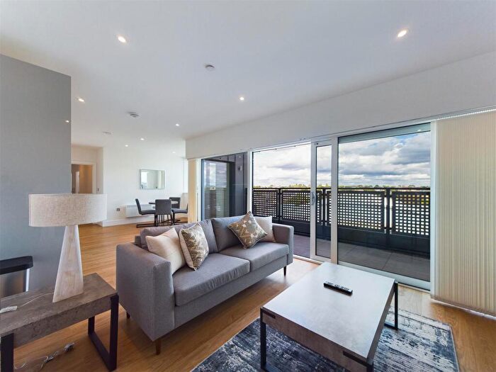 2 Bedroom Apartment For Sale In South Street, Hornchurch, RM1