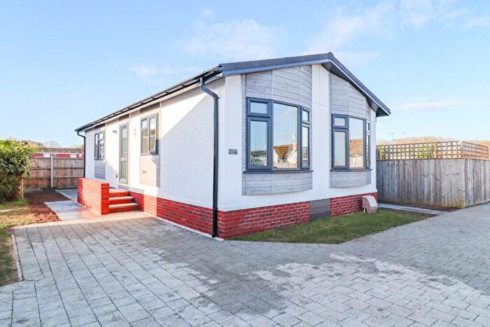 2 Bedroom Park Home For Sale In Parklands, Pudding Norton, NR21