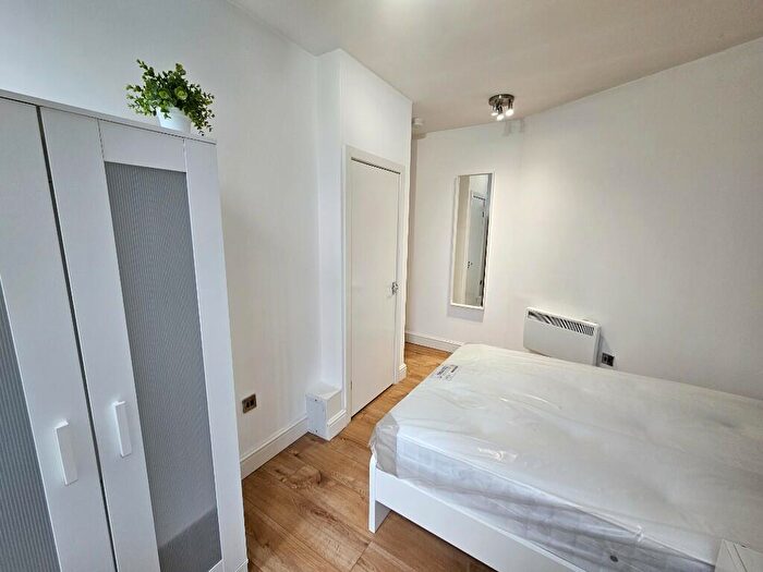 1 Bedroom House Of Multiple Occupation To Rent In Brentwood, Manchester, Greater Manchester, M6