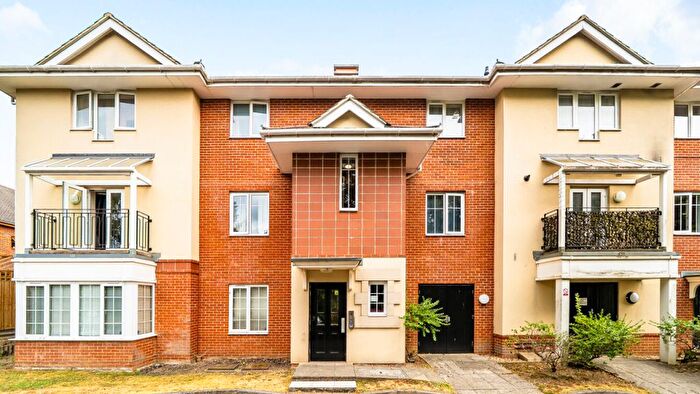 1 Bedroom Flat For Sale In Ruislip, Pinner, HA4