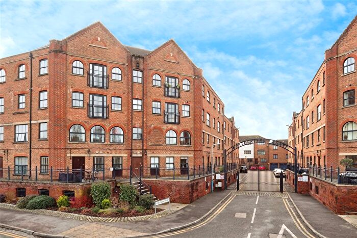 2 Bedroom Property To Rent In Whitefriars Wharf, Tonbridge, TN9