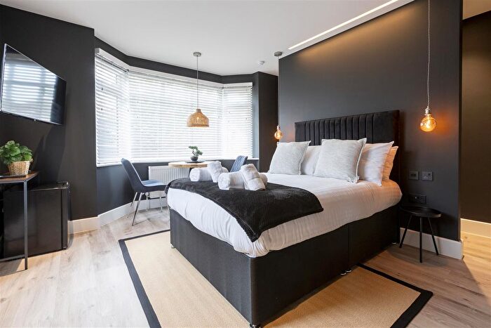 1 Bedroom Flat To Rent In London Road, Headington, OX3