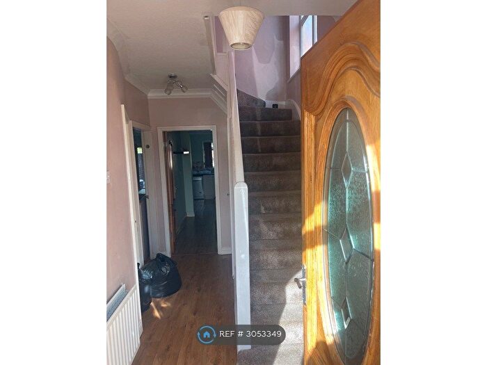 3 Bedroom Semi Detached House To Rent In Heathmere Avenue, Birmingham, B25