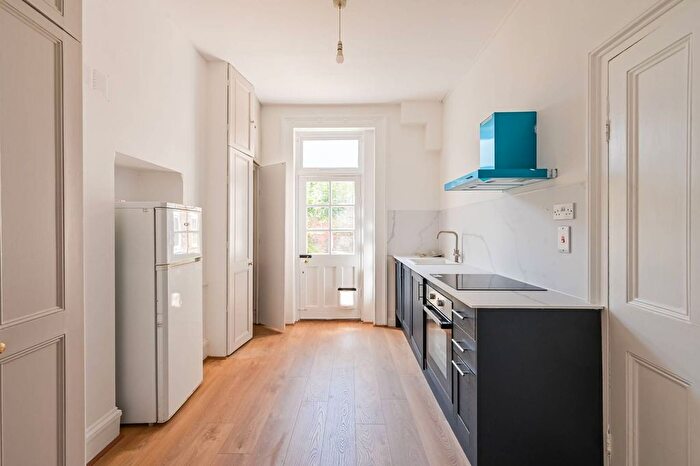1 Bedroom Flat To Rent In Fonthill Road, Finsbury Park, London, N4