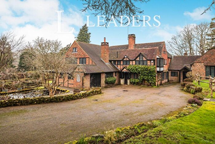 5 Bedroom Semi-Detached House To Rent In Furnace Farm Road, Furnace Wood, RH19