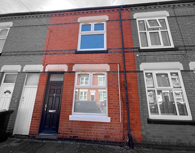 3 Bedroom Terraced House For Sale In Bulwer Road, Clarendon Park, Leicester, LE2