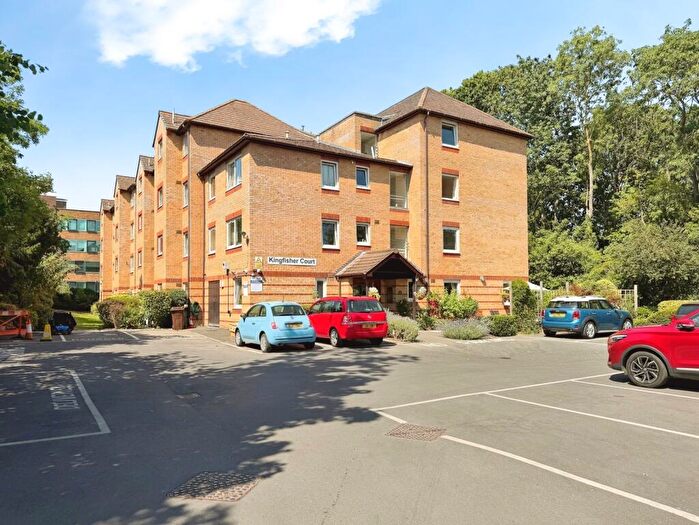 1 Bedroom Retirement Property For Sale In Ewell Road, Surbiton, KT6