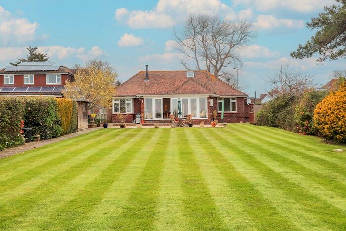 4 Bedroom Detached House For Sale In Barnhorn Road, Bexhill-On-Sea, TN39