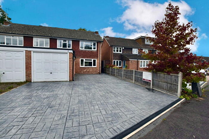 3 Bedroom Semi-Detached House For Sale In Weybridge Mead, Yateley, Hampshire, GU46