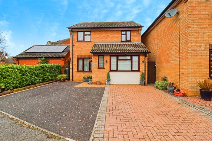 3 Bedroom Detached House For Sale In Cropley Close, Bury St. Edmunds, IP32