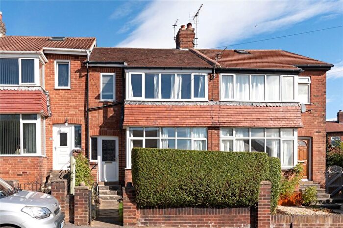 3 Bedroom Terraced House For Sale In Featherbank Mount, Horsforth, Leeds, West Yorkshire, LS18