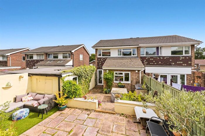 3 Bedroom Semi-Detached House For Sale In Jumar Close, Warsash, SO31