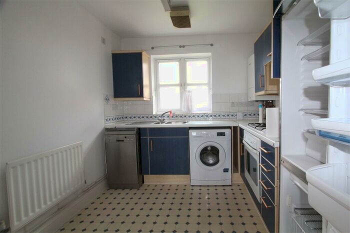 2 Bedroom Apartment To Rent In De Havilland Road, Edgware, HA8